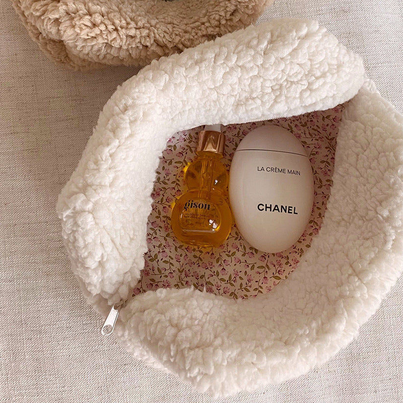 Kosmetiktasche – Flauschig & Stylisch