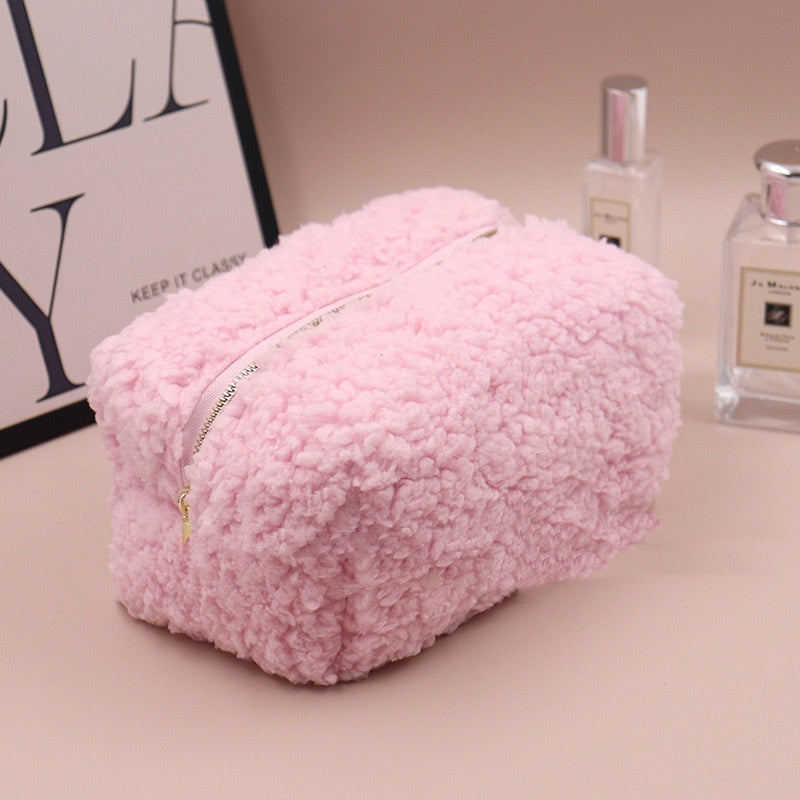 Kosmetiktasche – Flauschig & Stylisch