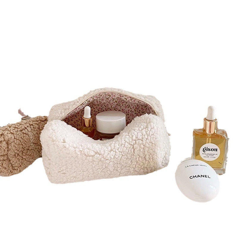 Kosmetiktasche – Flauschig & Stylisch